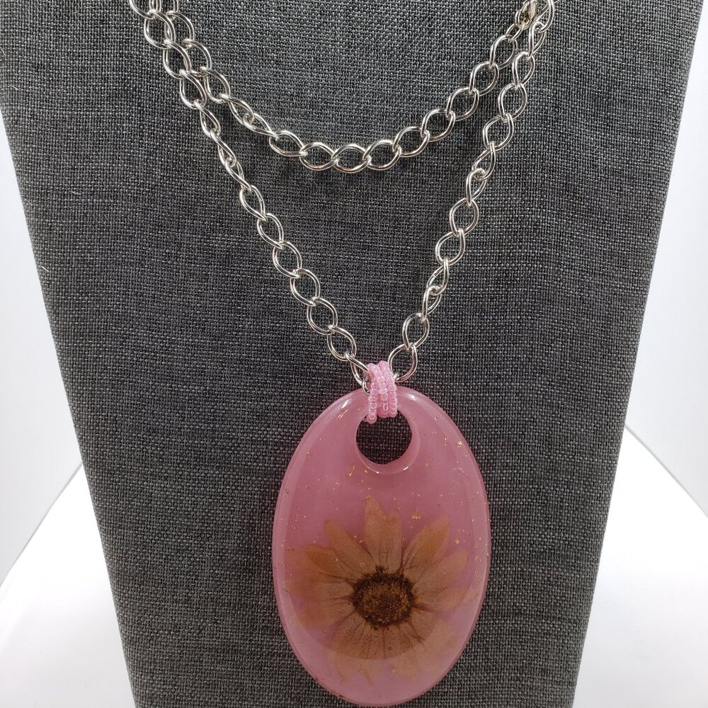 Long Chunky Chain with Pink Flower Acrylic Pendant